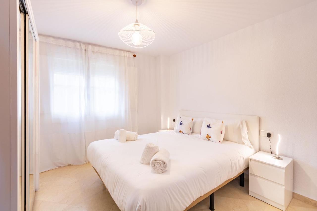 El Salvador City Center Suite By Valcambre เซบีญา ภายนอก รูปภาพ